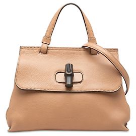 Bolsa Satchel Daily Gucci Small em pele de vitelo bege com bambu Bege