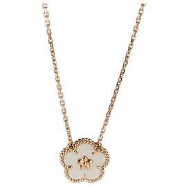 Pingente Lucky Spring Plum Blossom Van Cleef & Arpels em ouro rosa e madrepérola Outro