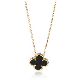 Van Cleef & Arpels Yellow Gold Onyx Vintage Alhambra Pendant Other