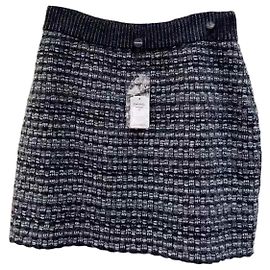 Falda Chanel de lana multicolor Talla 40 Multicolor