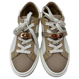 Baskets Hermès Day en cuir kaki Kaki