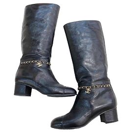 Chanel Stiefel aus schwarzem Leder 36.5 Schwarz