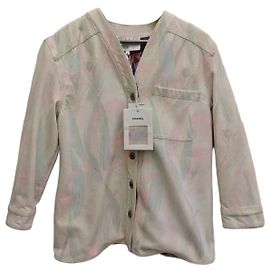 Chaquetas Chanel La Petite Veste Noire Multicolor