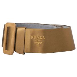 Cinto Prada em cetim com logótipo largo e fivela revestida Dourado Outro