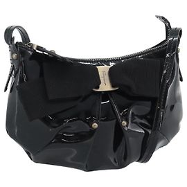 Salvatore Ferragamo Sac à épaule Vala Vernis Noir Argent Autre