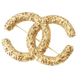 Chanel Gold CC Gold Plated Lava Brooch Golden