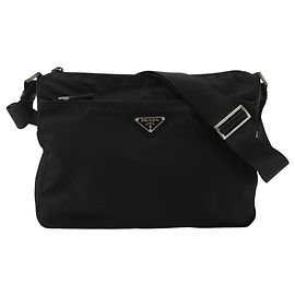 Prada Schultertasche aus schwarzem Nylon Schwarz