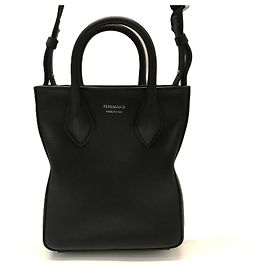 Bolsa tiracolo Salvatore Ferragamo em couro preto Preto