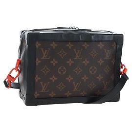 LOUIS VUITTON Solar Powered Ray Soft Trunk Shoulder Bag M44427 LV Auth 203303M Monogramma