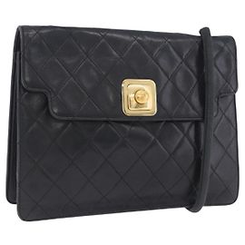 Borsa a tracolla CHANEL Matelasse in pelle d'agnello nera con CC dorato Auth 203208 Nero D'oro