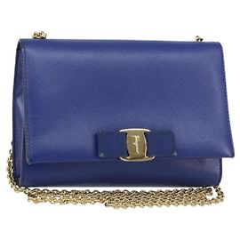 Bolsa de ombro Salvatore Ferragamo Vala Chain em couro azul e ouro autêntica 161081 Azul Dourado