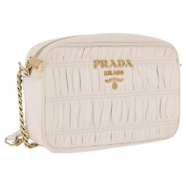 PRADA Schultertasche mit geraffter Kette aus Leder White Gold Auth 200485V Weiß Golden