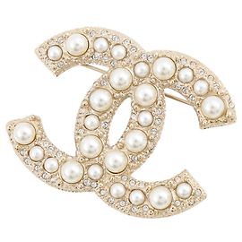 Chanel Faux Pearl Brooch Other