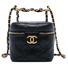 Chanel Piccola Vanity Case in vitello matelassé nero con catena e barra Nero