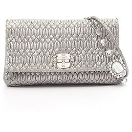 Bolso de hombro 2-Way Miu Miu Matelassé Plata