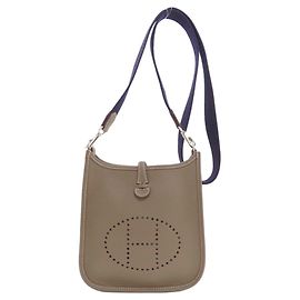 Hermès Sac à épaule Hermes Evelyne TPM Taupe