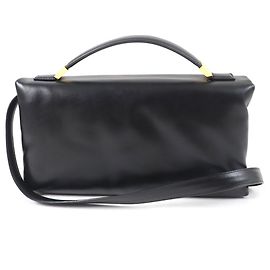Marni Schultertasche aus schwarzem Leder Schwarz