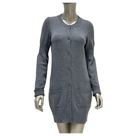 Chanel 100% Cachemire Cardigan Long Gris avec Fermoir CC Taille 38 d'occasion Autre