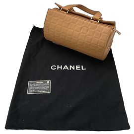 Borsa Polochon Chanel Choco Bar in pelle matelassé Cammello