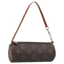 LOUIS VUITTON Monogram Papillon Pouch LV Auth 203449 Monograma
