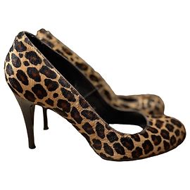 Scarpins Jonak estampado leopardo efeito pelo Estampa de leopardo