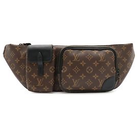 Riñonera Louis Vuitton Monogram Macassar Christopher Castaño Negro Blanco Monograma