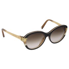 LOUIS VUITTON Petit Spson Cateye Sunglasses plastic Gold Z0487E LV Auth bs36891 Golden