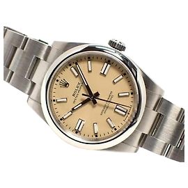 ROLEX Oyster PERPETUAL 41 bege 134300 '25 Masculino Prata
