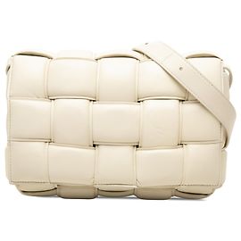 Bolsa Tiracolo Cassette acolchoada em nappa intrecciato branca Bottega Veneta Branco