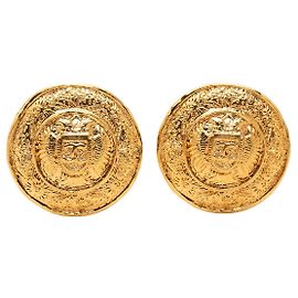 Orecchini a clip Chanel CC placcati in oro con stemma D'oro