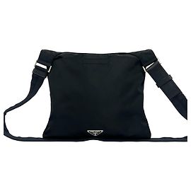 Sac à épaule Prada avec plaque logo triangle Noir