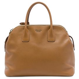 Bolsa Tote Dome Prada em Saffiano Marrom com Triplo Zíper Marrom Caramelo