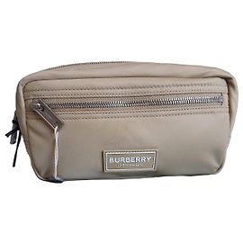 Burberry Necessaire em nylon bege Bege