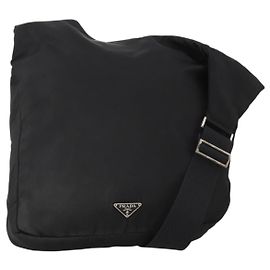 Bolso de hombro PRADA Nylon Negro Plata Auth 197886 Negro Plata
