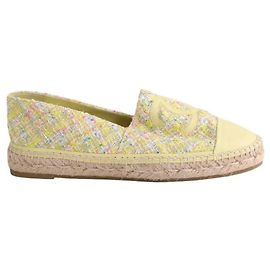Chanel Alpargatas amarillas Amarillo