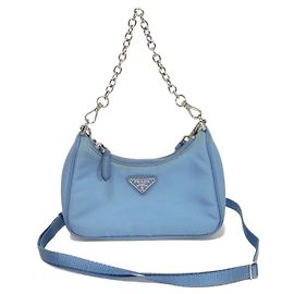 Prada Re-Edition Tessuto Micro Mini Schultertasche mit Kette Blau