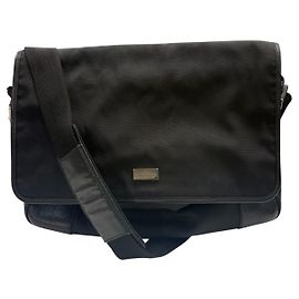 Borsa a tracolla Gucci GG Emboss Nero