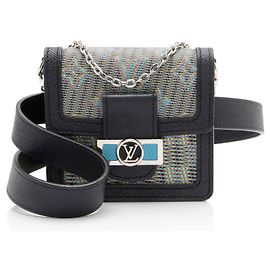 Louis Vuitton Monogram Pop Canvas Dauphine Bumbag BB Preto