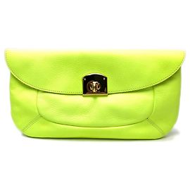 Pochette Sergio Rossi jaune fluorescent avec fermoir turnlock Autre