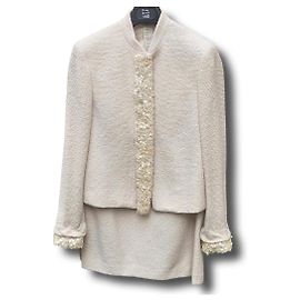 Gianni Versace Couture Tailleur Tweed Écru com Pérolas Cru