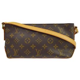 Louis Vuitton Trotteur Monogram Canvas Braun