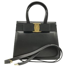 Salvatore Ferragamo Vara Ribbon Handtasche Schwarz