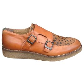 Autre Marque Kickers Sapatos Monk Strap em Couro Castanho com Estampa de Leopardo Marrom Estampa de leopardo