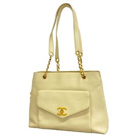 Saco Tote Chanel em couro de bezerro grão ivoire Cru