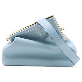 Fendi First Schultertasche aus Leder in Blau Medium Blau