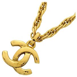 Colar Chanel banhado a ouro Dourado