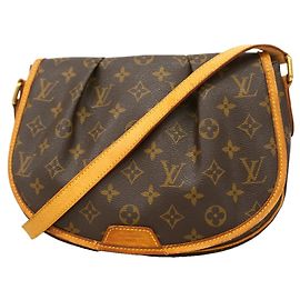 Bolsa de Ombro Louis Vuitton Monogram Menilmontant PM Marrom