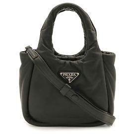 Prada Handtasche aus schwarzem Leder Schwarz