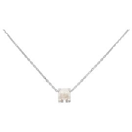 Collier C de Cartier en or blanc Doré