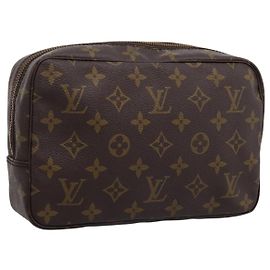 LOUIS VUITTON Monogram Trousse Toilette 23 Clutch Bag M47524 LV Auth 203847 Monogram